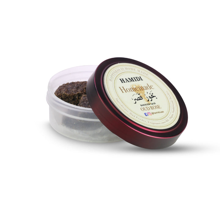 Hamidi Home-made Bakhoor Qasr 80GMPerfumes & FragrancesBakhoor Qasr will scent the air around you with blooming sweet roses, as the petals & buds release their fragrant aromas around your home. The pure roses at the heart are delicately harmonized by the